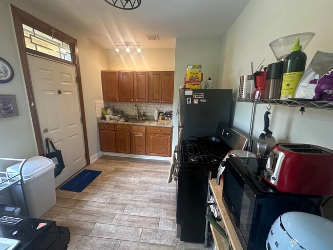 Photo - 1908 N Drake Ave Unidad 2A