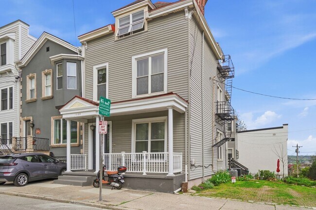 Photo - 1220 Louden St Unidad 1220 Louden #1