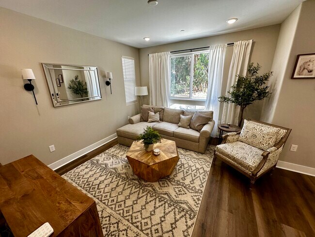 Photo - 905 Madonna Rd Unit 7