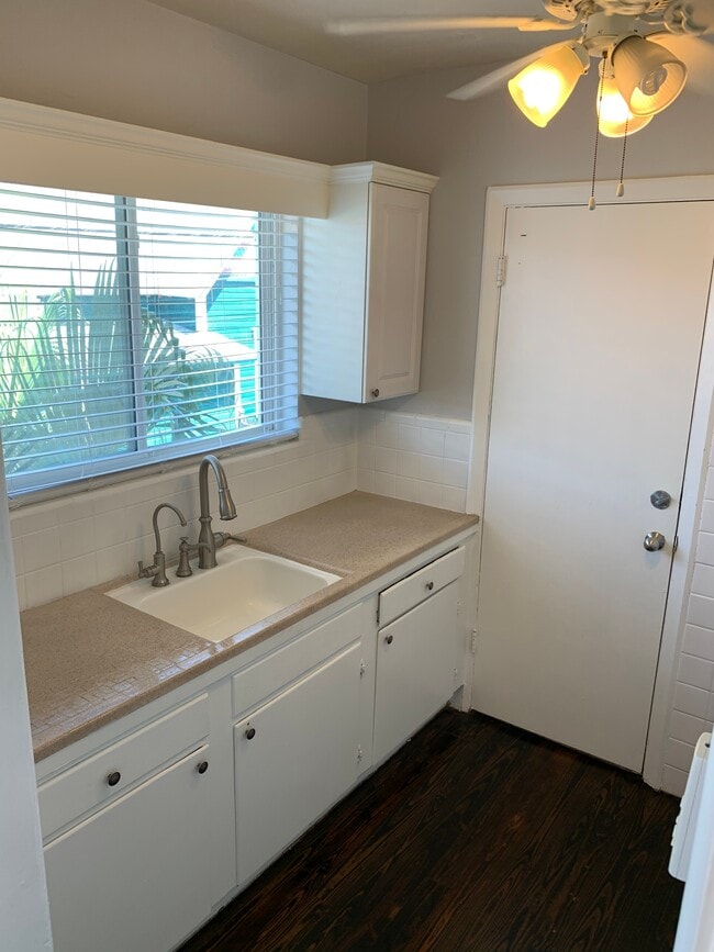 Photo - 1 Bed/1 Bath - Unit 605