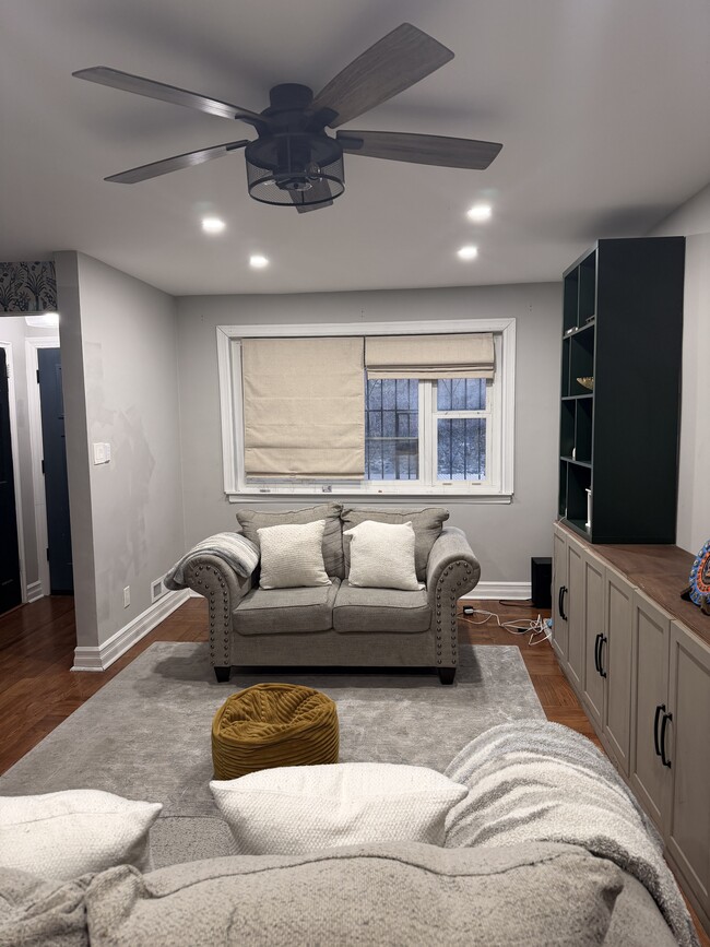 Photo - 2082 Pitman Ave