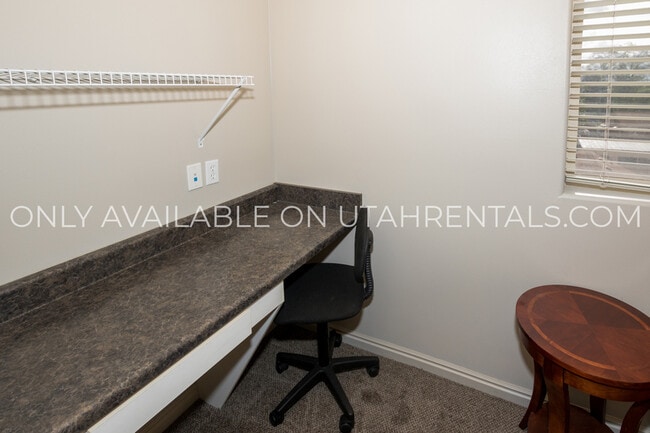 Photo - 837 E 620 N St