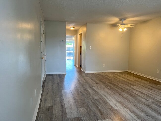 Photo - 3323 N Westmoreland Dr Unit 937#4