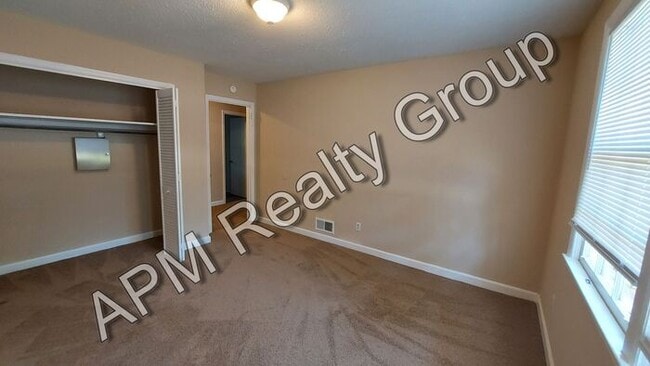 Photo - Large home in Southeast Columbia