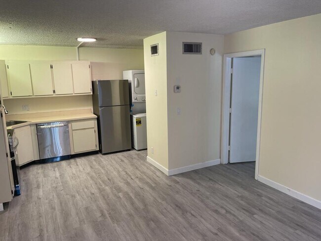 Photo - 203 Foxtail Dr Unit D2