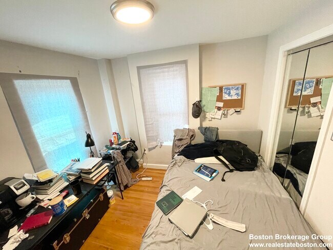 56 Crescent Ave