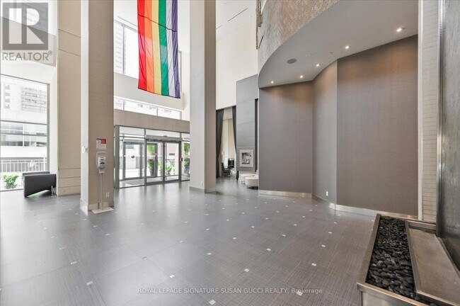 Photo - 500 Sherbourne St Unit 907