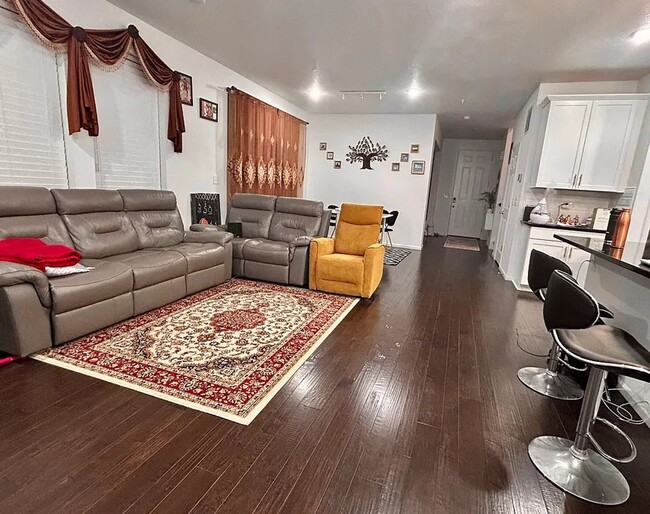 Photo - Senderos Creek 3bd paired home