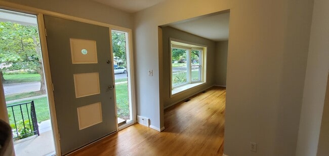 Photo - 1478 Kingwood St