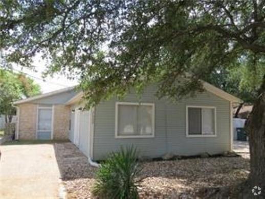 Building Photo - 2600 S Bagdad Rd Rental