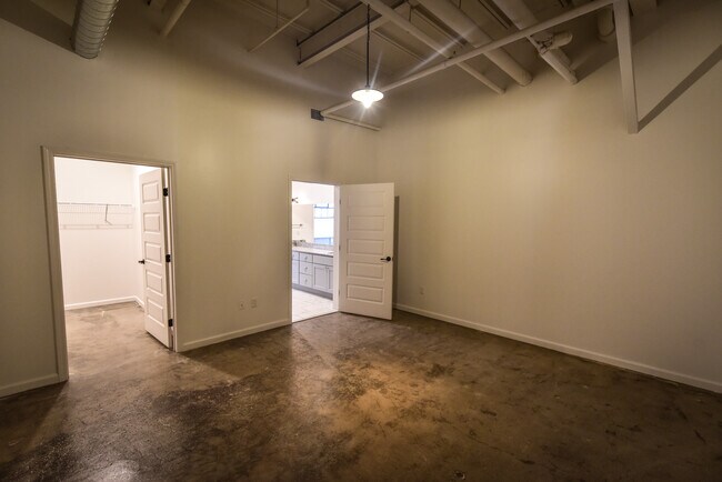 1255 University Lofts