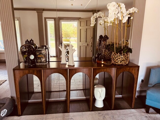 Photo - 1720 Dorchester Pl