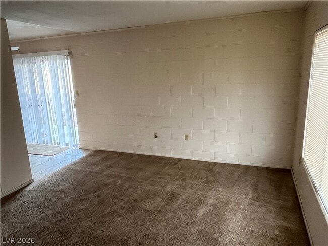 Photo - 820 A Unidad 28