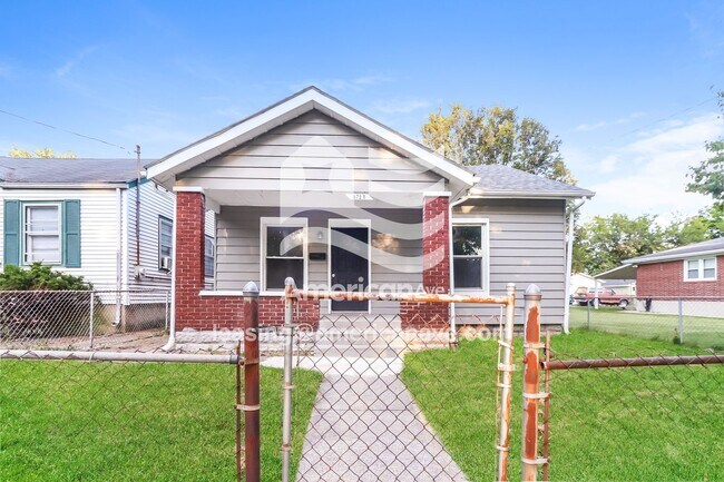 Building Photo - 3725 Wheeler Ave
