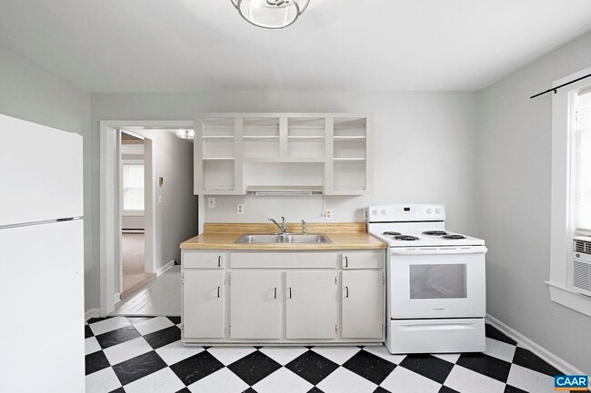 Photo - 136 Goodman St