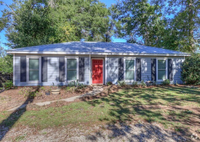 Building Photo - 3 bedroom, 2 bathroom in Fairhope! Rental