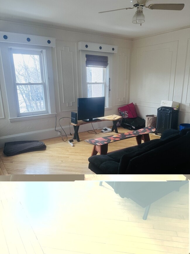 Building Photo - 4 Waban St Unit 2