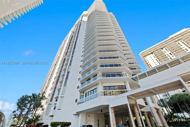 Building Photo - 20185 E Country Club Dr Unit 904