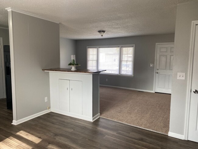 Photo - 204 E Bay St