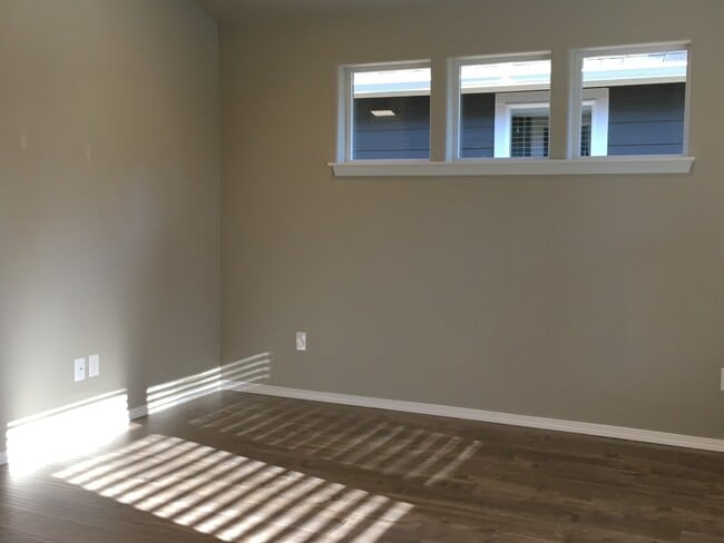 Photo - 608 N Trinity Way