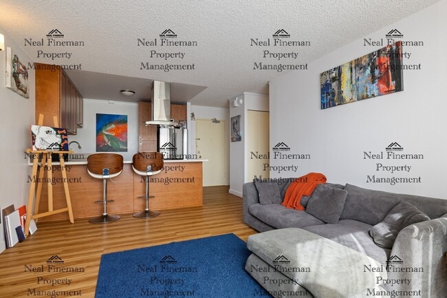 Photo - Unfurnished  1 Bed / 1 Bath Condo. 1 assigned covered parking stall. Rent Includes: AC Central, C... Unidad 412