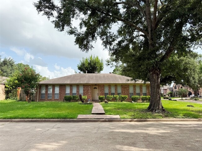 Building Photo - 13430 Exton Ln