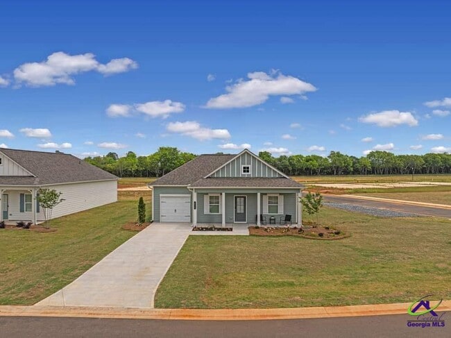 Building Photo - 827 Trenton Dr Rental