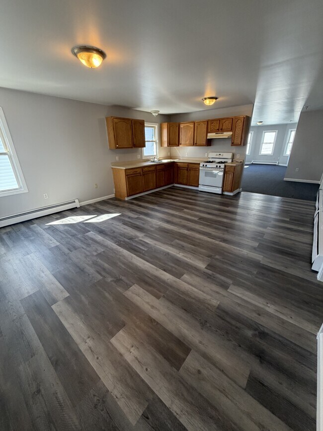 Building Photo - 14 McGurk St Unit 3