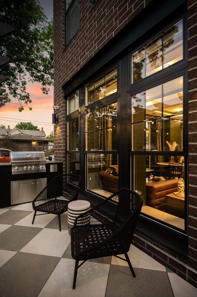 Photo - 1000 Main Street Apartments