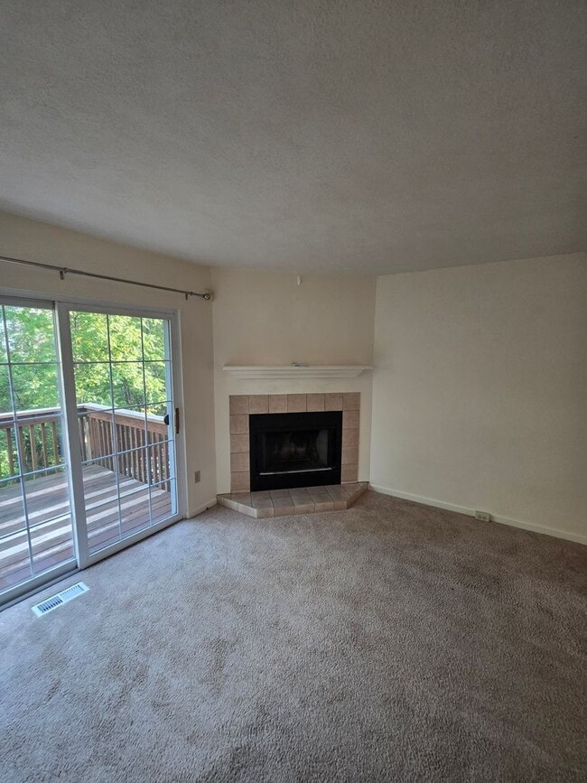 Photo - Spacious 3-bedroom Gibsonia townhome
