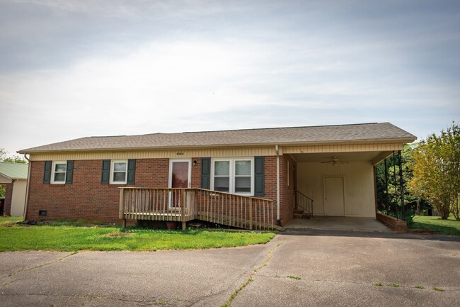 Photo - 8580 Homer Evans Ave