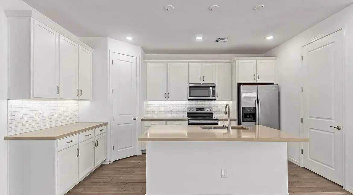 Photo - 15128 W Hadley St