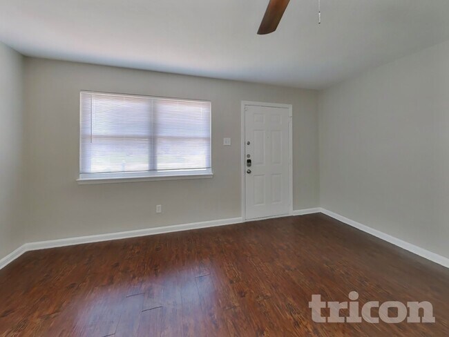 Photo - 5234 Jorns St