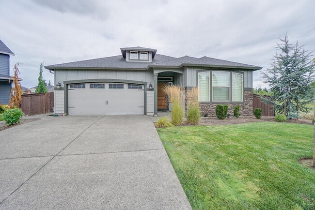 NEWER THREE BEDROOM IN CUL-DE-SAC - NEWER THREE BEDROOM IN CUL-DE-SAC House