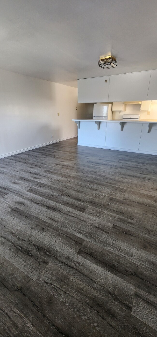 Photo - Cedar Park Apartments