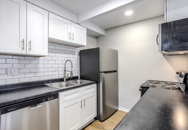 Photo - Reynoldsburg Pointe Townhomes