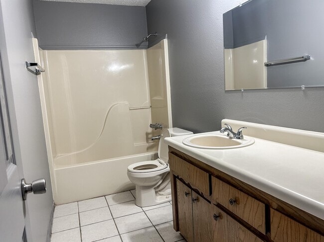 Photo - 112 Saskatchewan St