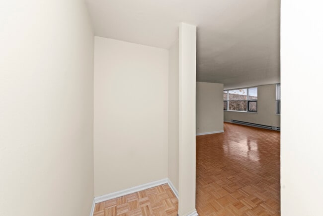 Photo - 1446 N Dearborn St Unit B4