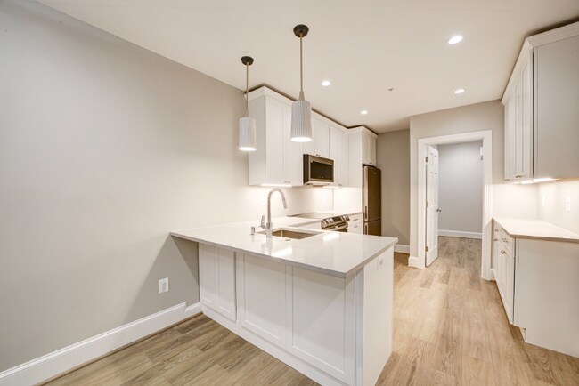 Photo - 1512 Gales St NE