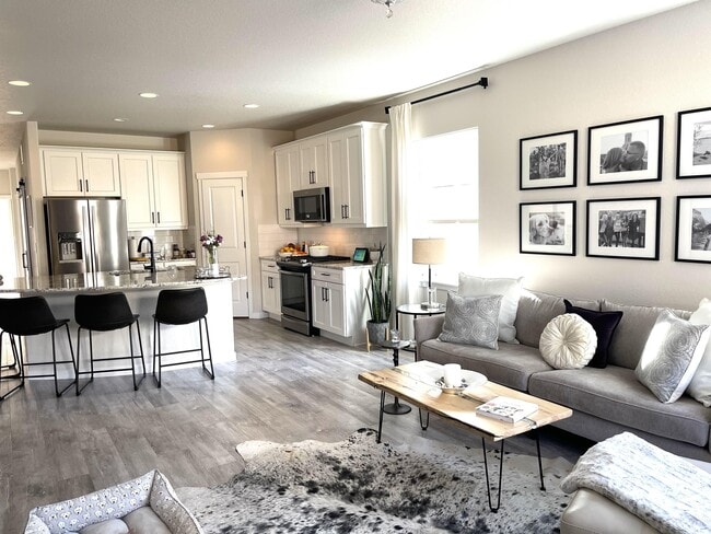 Photo - 732 Sage Forest Ln