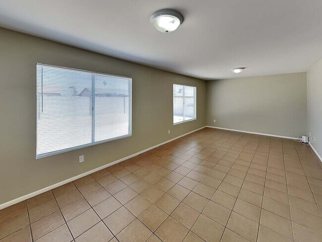Photo - 10902 W Montecito Ave