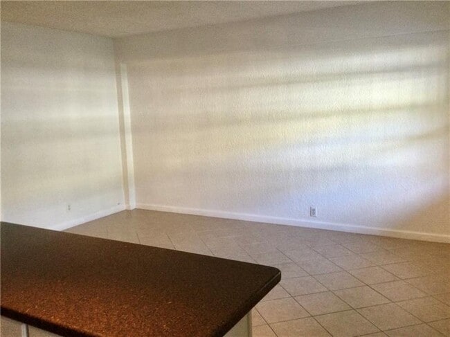 Photo - 2660 NE 8th Ave Unit 203