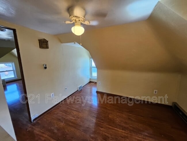 Photo - 546 Greenfield Ave