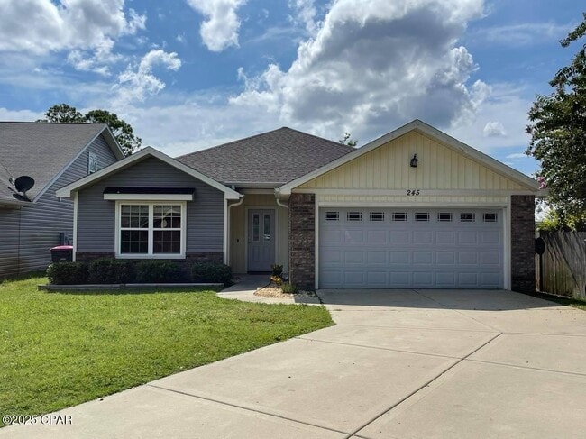 Building Photo - 245 Woodlawn Ct