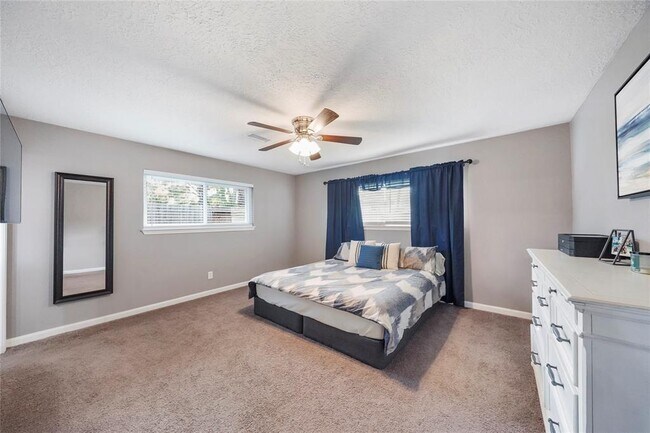 Photo - 304 Old Bayou Dr