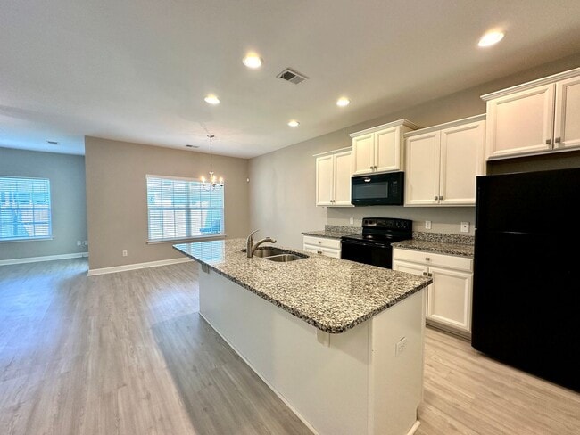 Building Photo - 3/2.5 Townhome located in Cokers Commons i...
