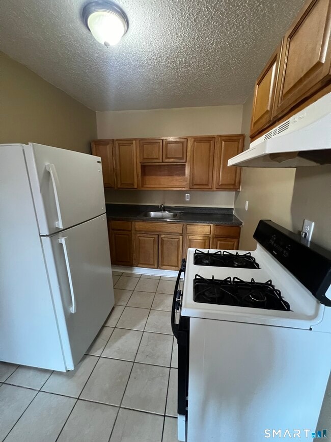 Photo - 32 Bedford St Unit A