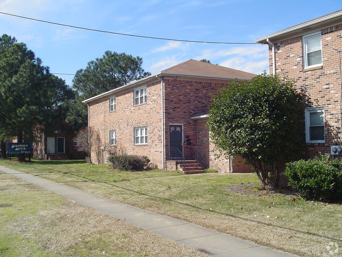 Photo - Princess Anne Gardens