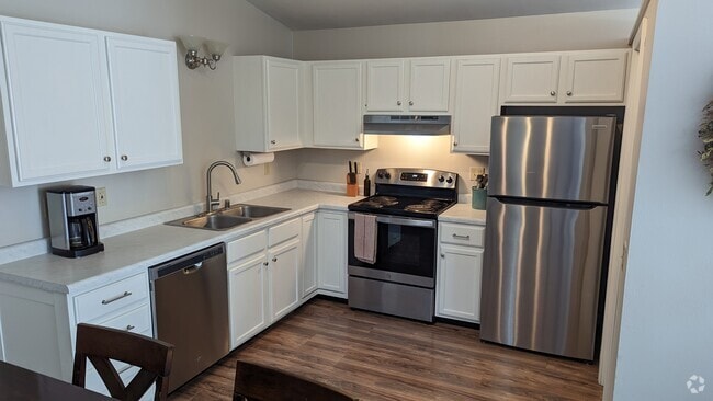 Building Photo - 5502 Gordon St Rental