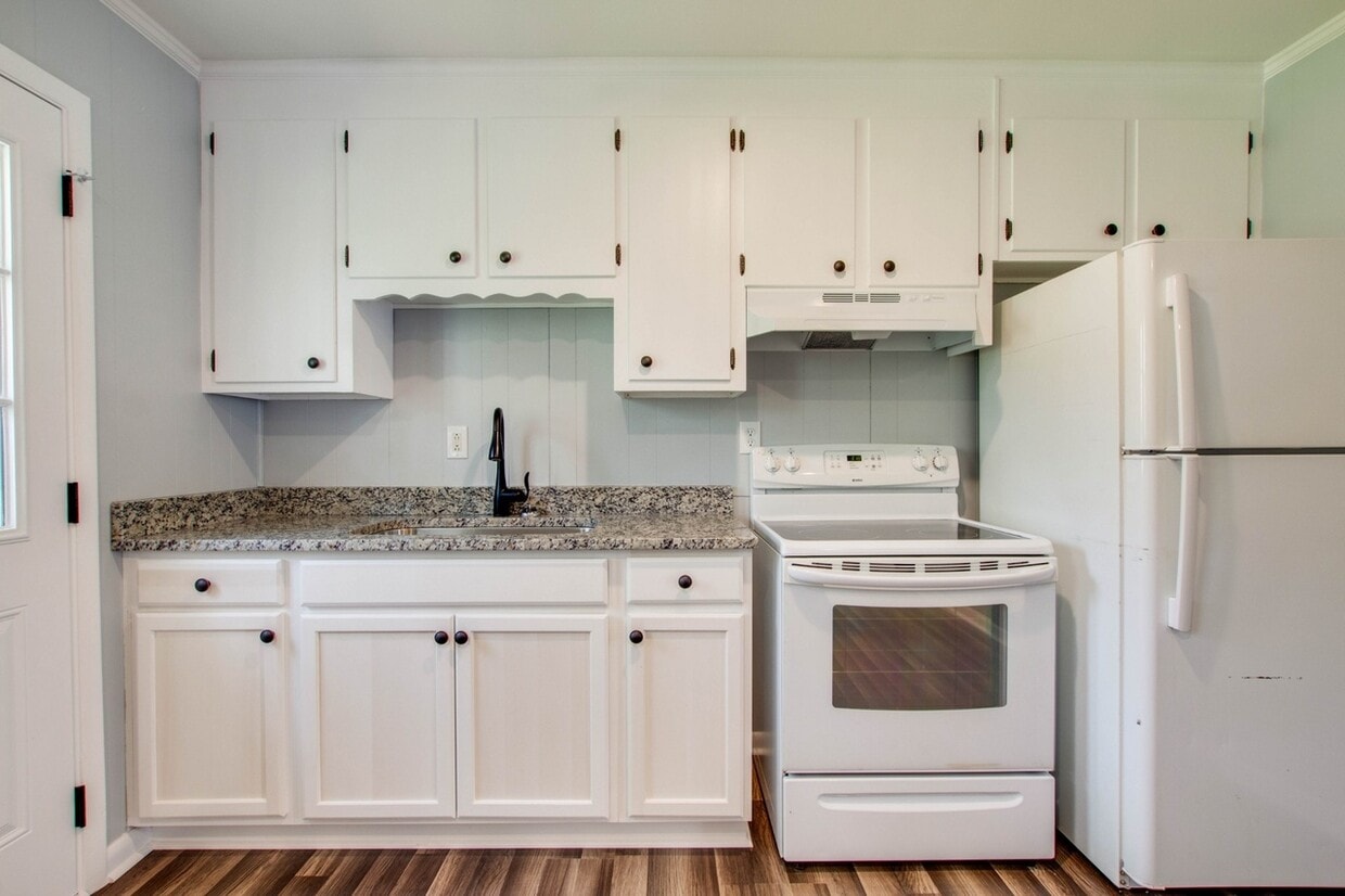 Photo - 2301 Reidhurst Dr (Murfreesboro, TN)
